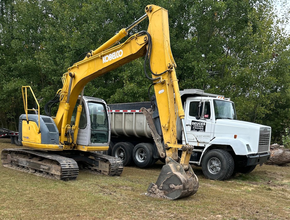 DEUCES excavation jobsite photo 11 in Cadillac, MI and Northern Michigan.