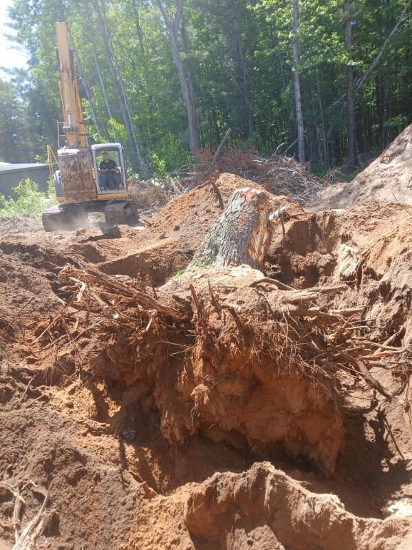 DEUCES Landscaping & Excavation jobsite photo 7 in Cadillac, MI and Northern Michigan.